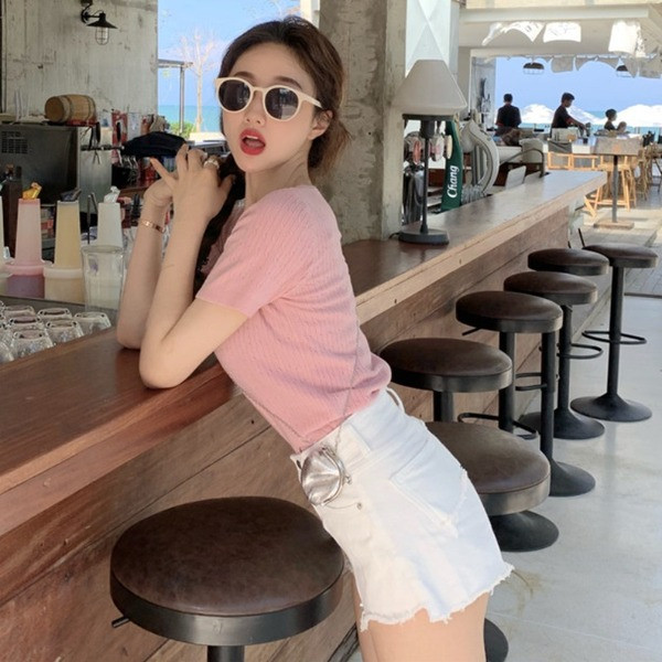 Ženska ležerna bluza s kratkim rukavima i V izrezom