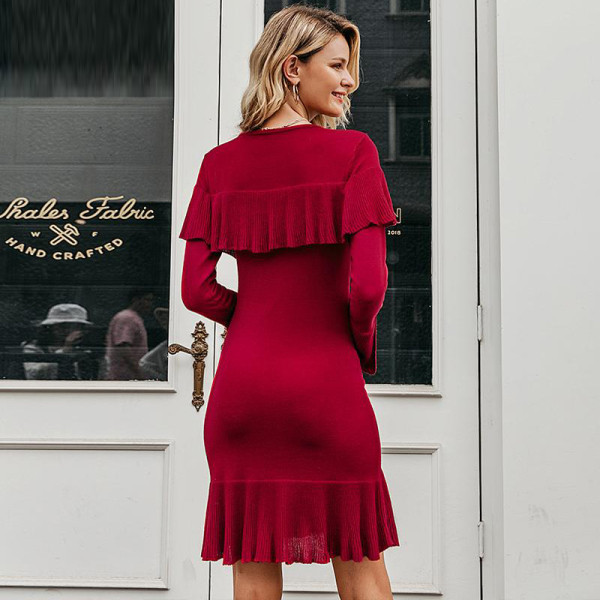 Vabaaja naiste lühike punaste ovaalse kaelusega kleit ja pikkade varrukatega