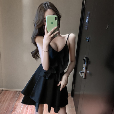 Дамска къса рокля разкроен модел с тънки презрамки