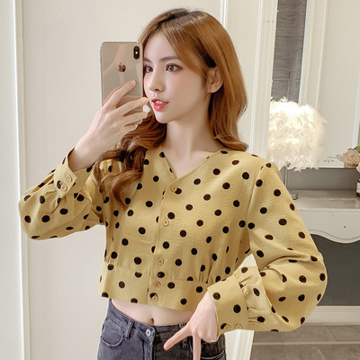 Modern rövid női pöttyös ing szalaggal