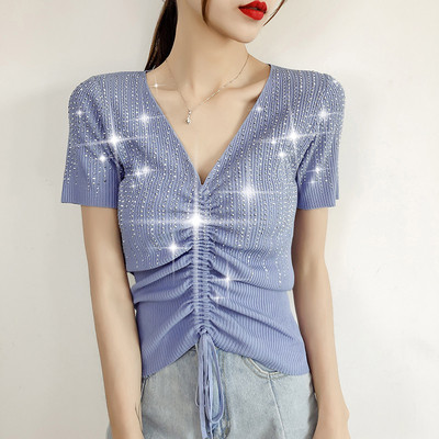 Ženska ljetna bluza s kamenčićima i V izrezom