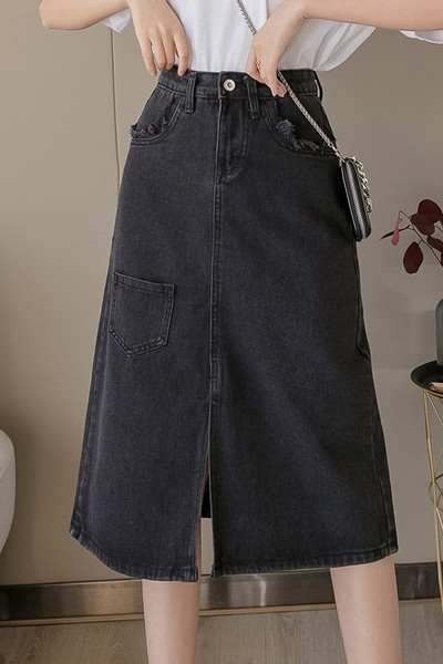 Juodos spalvos moteriškas laisvalaikio džinsinis sijonas aukštu juosmeniu