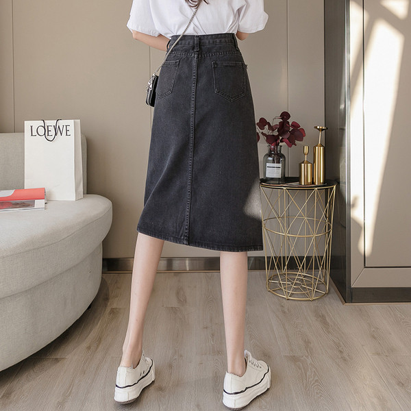 Juodos spalvos moteriškas laisvalaikio džinsinis sijonas aukštu juosmeniu