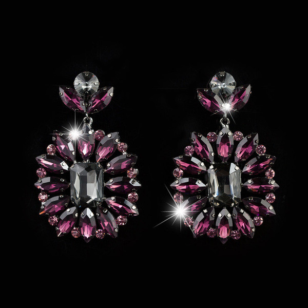 Eleganti sieviešu karājas auskari ar violetiem akmeņiem