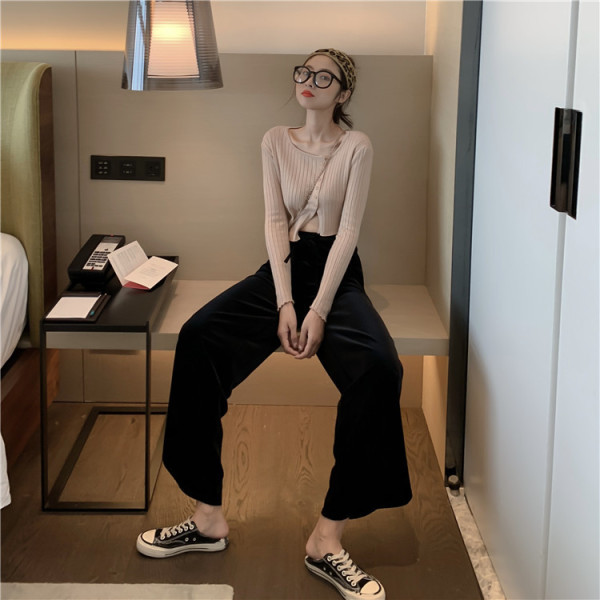 Pantaloni casual dama model lat din catifea cu talie elastica