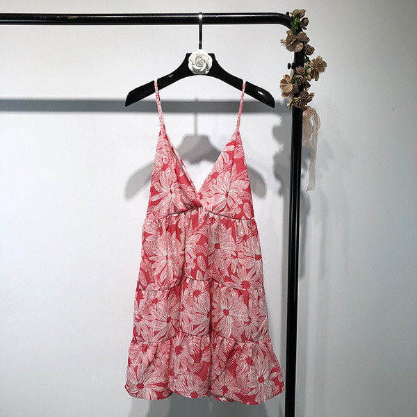 Дамска лятна рокля с флорален десен и тънки презрамки 