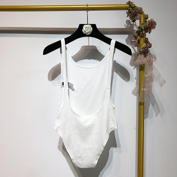 Ежедневно дамско боди с тънки презрамки и гол гръб