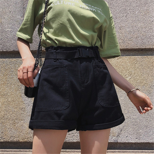 Ležerne ženske kratke hlače s visokim strukom i remenom