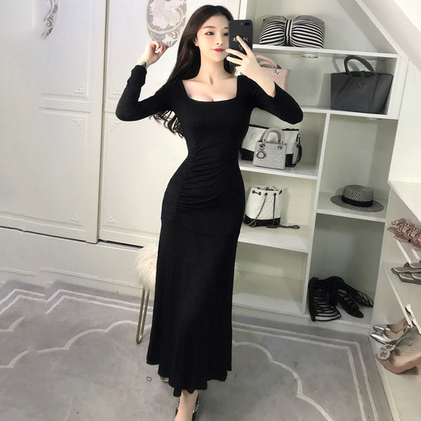 Дълга дамска рокля с квадратно деколте и дълъг ръкав