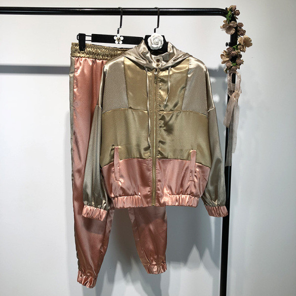 NAUJIENA Moteriškas modernus dviejų dalių rinkinys