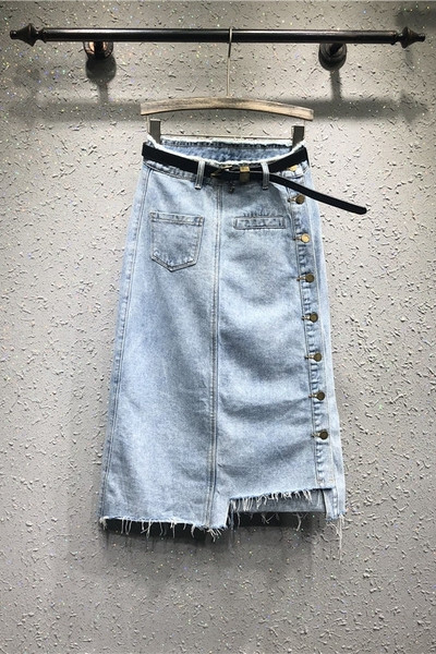 Moteriškas laisvalaikio trumpas džinsinis sijonas su sagomis - asimetriškas modelis