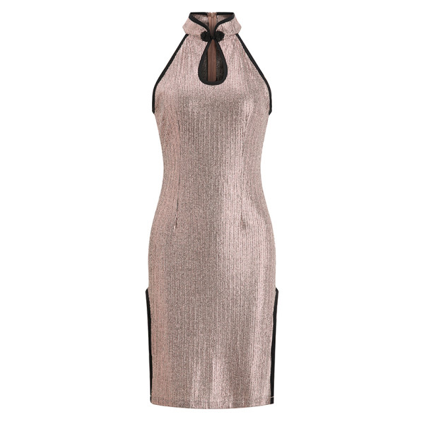 Sieviešu kleita ar spīdīgu efektu un zemu apkakli