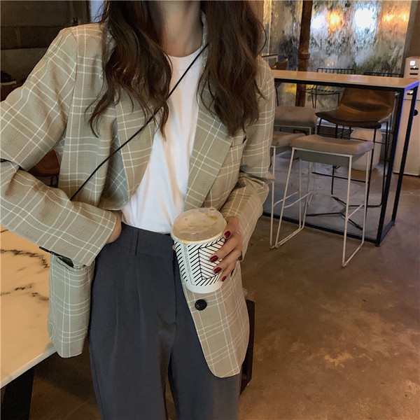 Sieviešu ikdienas rūtaina jaka ar pogām un kabatām