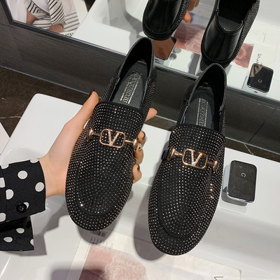 Köves, lapos talpú női alkalmi cipő