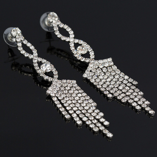 Cercei eleganti de dama, din argint, cu pietre