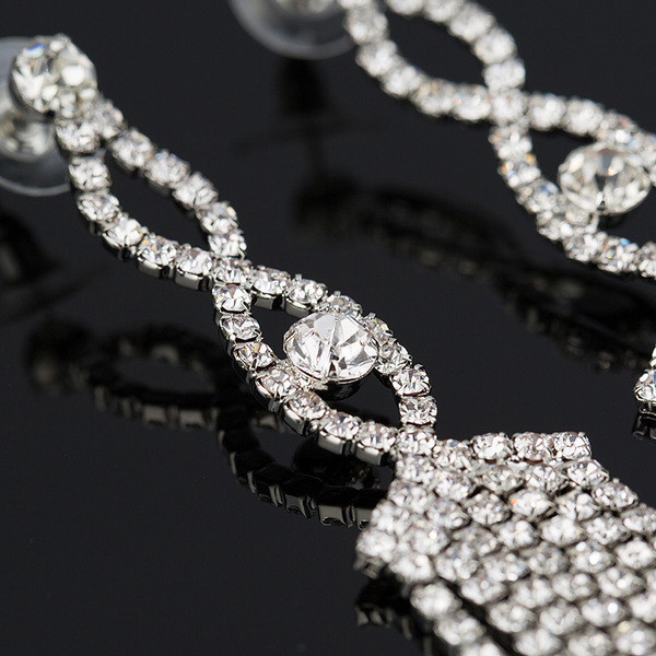 Cercei eleganti de dama, din argint, cu pietre