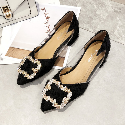 Alkalmi női cipő fém csattal és szilikon elemmel