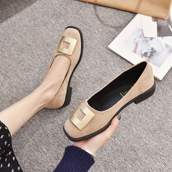 Naiste seemisnahast kingad lameda talla ja pandlaga