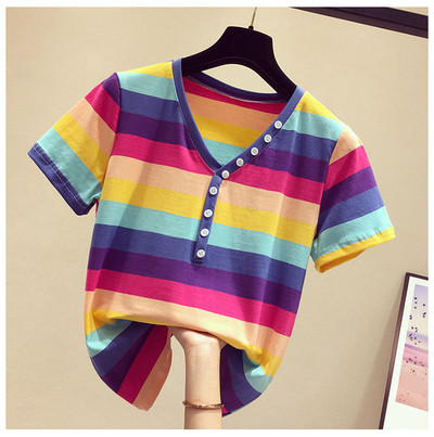 Dryžuoti moteriški marškinėliai su sagomis ir špicine iškirpte