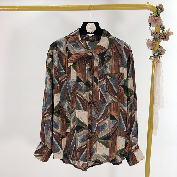 Ženska košulja sa šarenim desnim klasičnim modelom