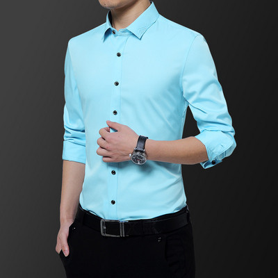 Stilingi vyriški marškiniai klasikine apykakle ir ilgomis rankovėmis