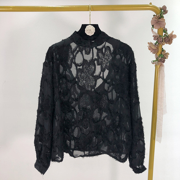 Női tavaszi csipkeblúz és félmagas gallér