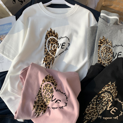 Ежедневна памучна дамска тениска с къс ръкав и леопардова щампа
