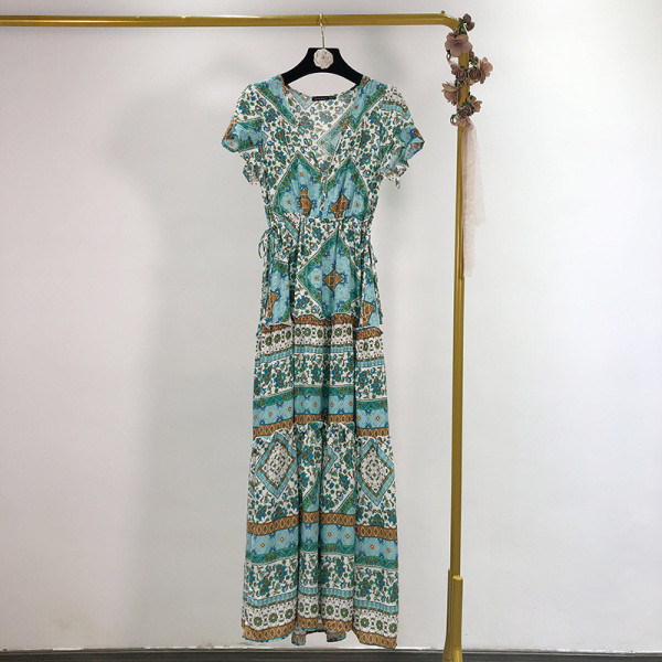 Novi model ljetne haljine model kroja sa vezicama u struku