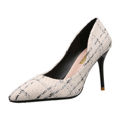 Stilingas moteriškas languotas batų smailus modelis