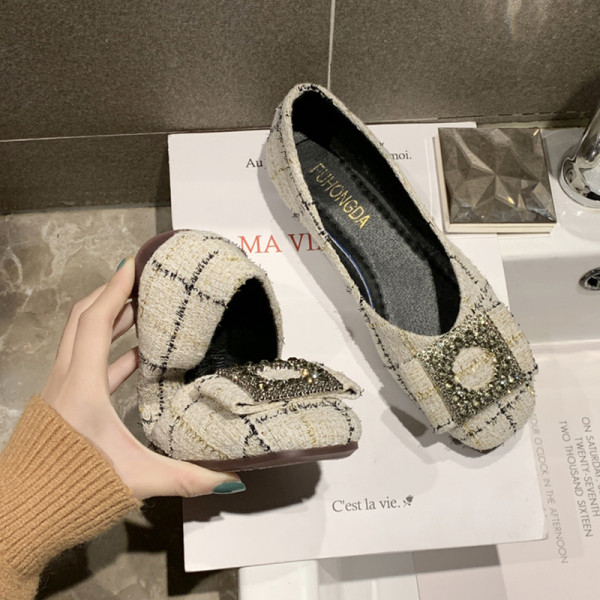 Lameda talla ja metallelemendiga naiste vabaajajalatsid