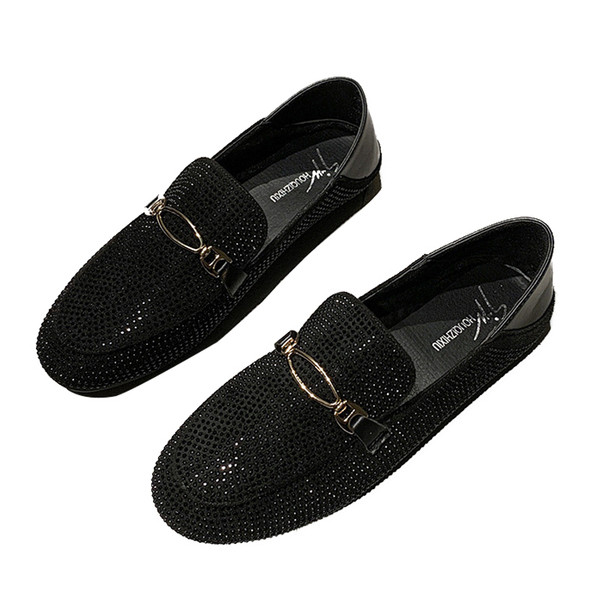 Moodsad naiste kingad kivide ja metallelemendiga