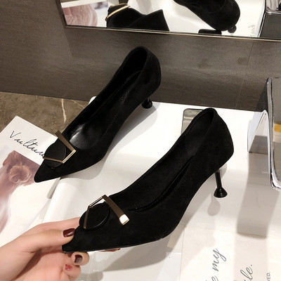 Stilīgas sieviešu kurpes ar 7 cm papēdi un metāla elementu