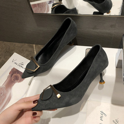 Stilīgas sieviešu kurpes ar 7 cm papēdi un metāla elementu