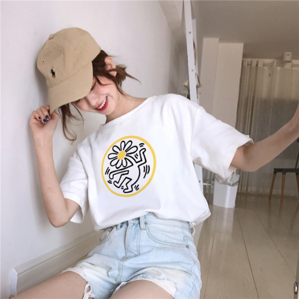 Tricou dama cu imprimeu, decolteu oval si maneci scurte