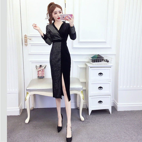 Rochie modernă de damă cu fante și decolteu în V