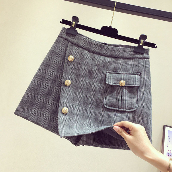 Modernus moteriškas languotas sijonas-kelnės su sagomis ir kišene