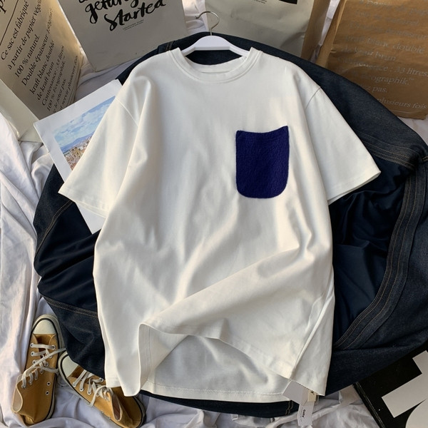 Sieviešu kokvilnas T-krekls ar īsām piedurknēm un krāsainu kabatu