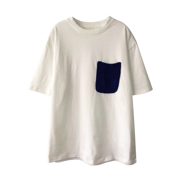 Sieviešu kokvilnas T-krekls ar īsām piedurknēm un krāsainu kabatu