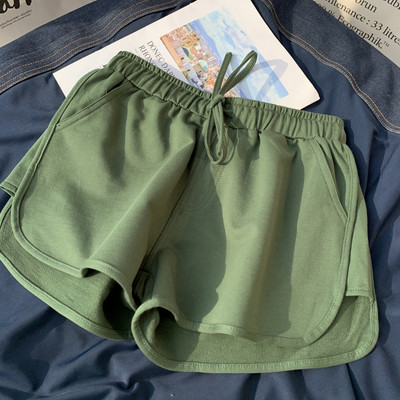 Moteriški trumpi sportiniai šortai elastingu juosmeniu