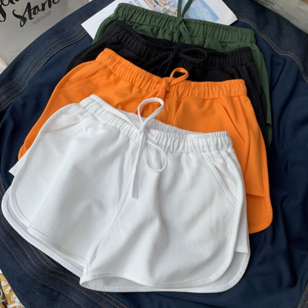 Moteriški trumpi sportiniai šortai elastingu juosmeniu