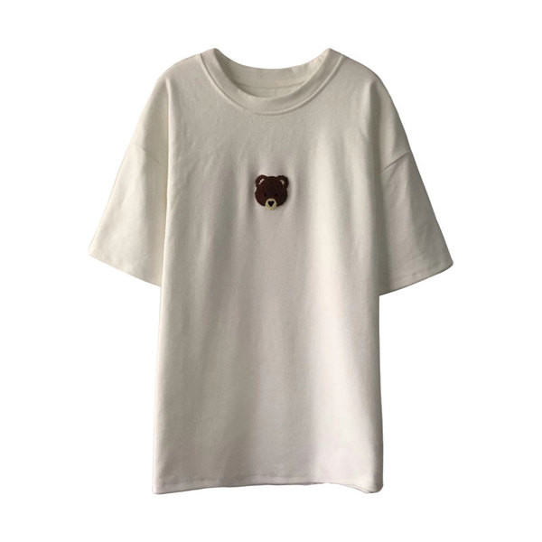 Modernus moteriškas platus marškinėlių modelis su siuvinėjimu meškos formos