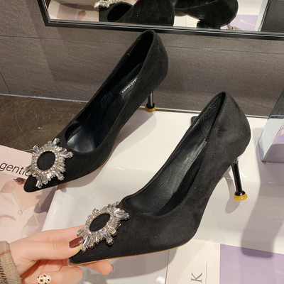 Modernūs moteriški batai su akmenukais ir plonais kulnais