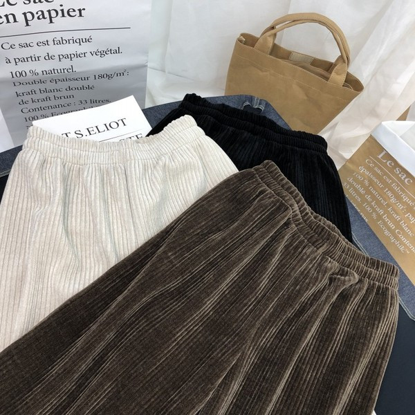 Moteriškos laisvalaikio kelnės, platus velveto modelis su elastiniu juosmeniu