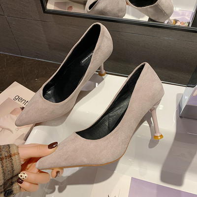 Pavasariniai moteriški batai plonu 8 cm kulnu - smailia