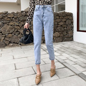 Moteriški laisvalaikio džinsai aukštu juosmeniu ir kišenėmis