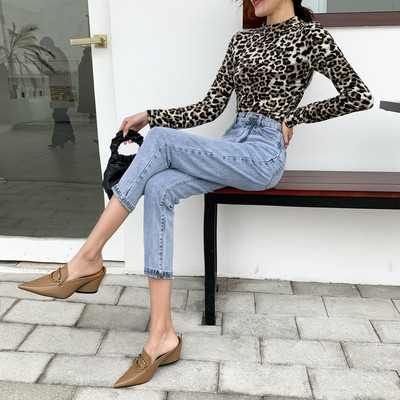 Moteriški laisvalaikio džinsai aukštu juosmeniu ir kišenėmis