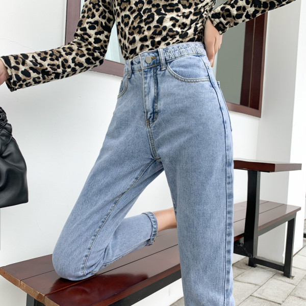 Moteriški laisvalaikio džinsai aukštu juosmeniu ir kišenėmis