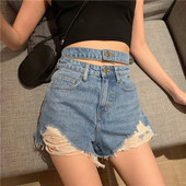 Džinsiniai šortai aukštu liemeniu su plėšytais motyvais