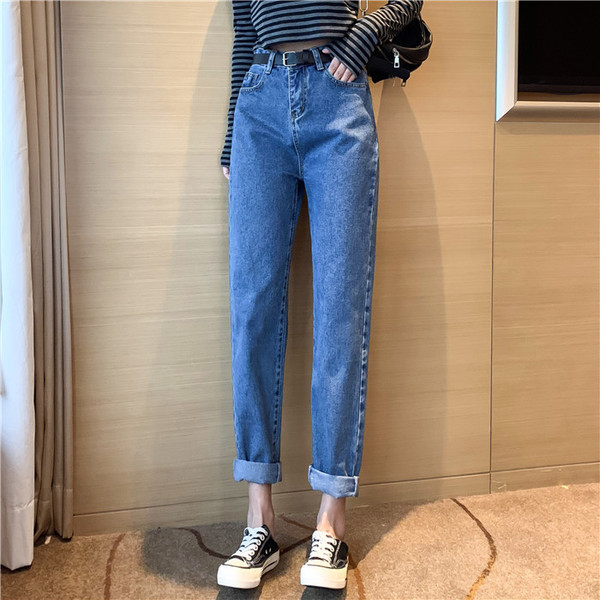 Moteriški laisvalaikio džinsai tiesūs modeliai su kišenėmis ir aukštu juosmeniu
