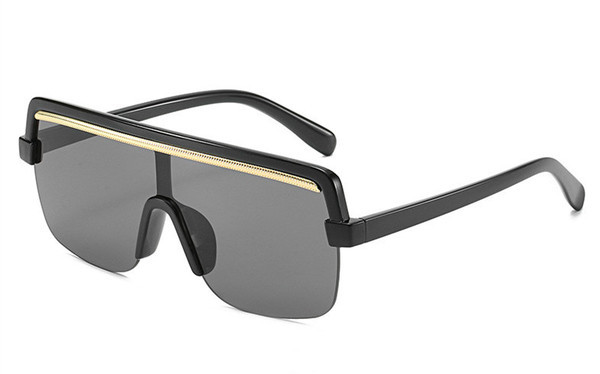 Modernūs moteriški akiniai su kaukėmis